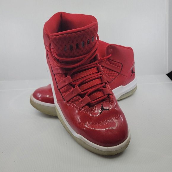 Nike Air Jordan Max Aura Gym Red CQ9451-600 Men's Basketball Shoes Size YS 11 Us - Picture 1 of 8